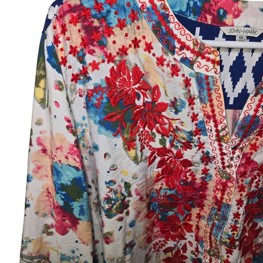 John Mark Mix Floral Button Front Tunic Embroidered 3/4 Sleeve Light Women's 1x - Picture 6 of 9